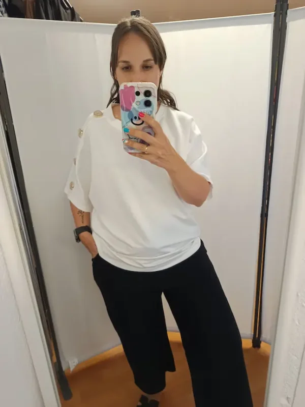 camieta boton dorado2