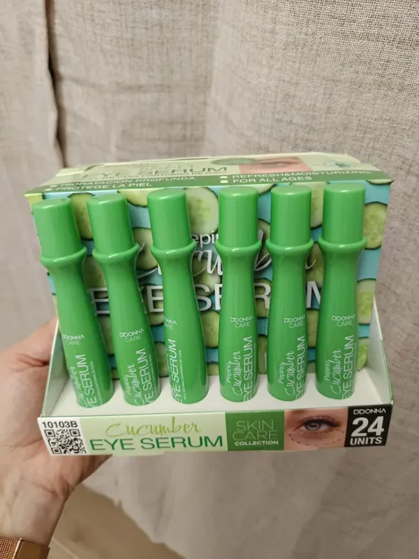 contorno pepino ojos