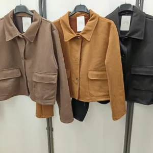 chaqueta antelina color