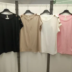 camiseta boton dorado